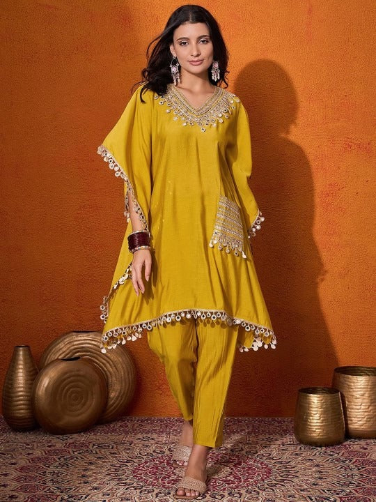 V-NECK SHORT SLEEVES REGULAR MIRROR WORK KAFTAN WITH TROUSER